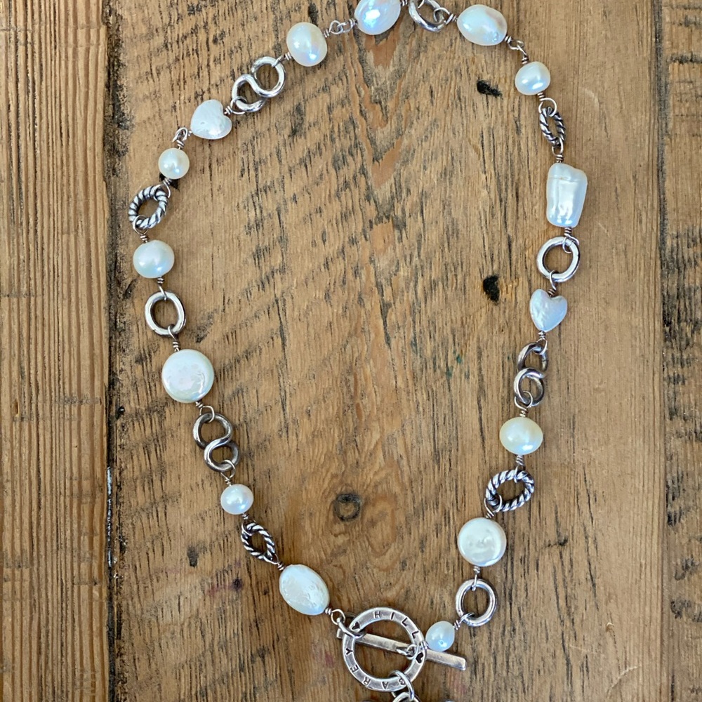 Sterling silver, pearl, 🖤toggle necklace